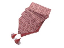 Běhoun 32x180cm červený+bílý dekor, textil