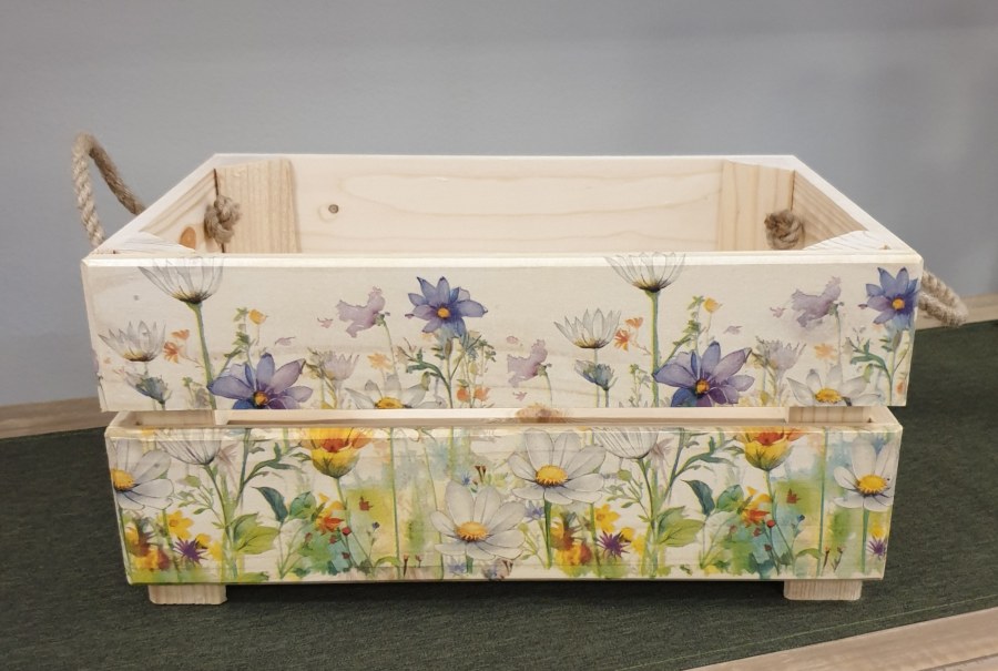 Bedýnka s uchy 31x21x14cm Louka, dřevo Bedýnka s uchy 31x21x14cm Louka, dřevo - Domácnost a úklid bytové dekorace, textilní doplňky